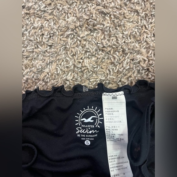 Hollister Swim Low Rise Black Ruffled Swimsuit Bottoms Size S, Clean - Picture 2 of 4